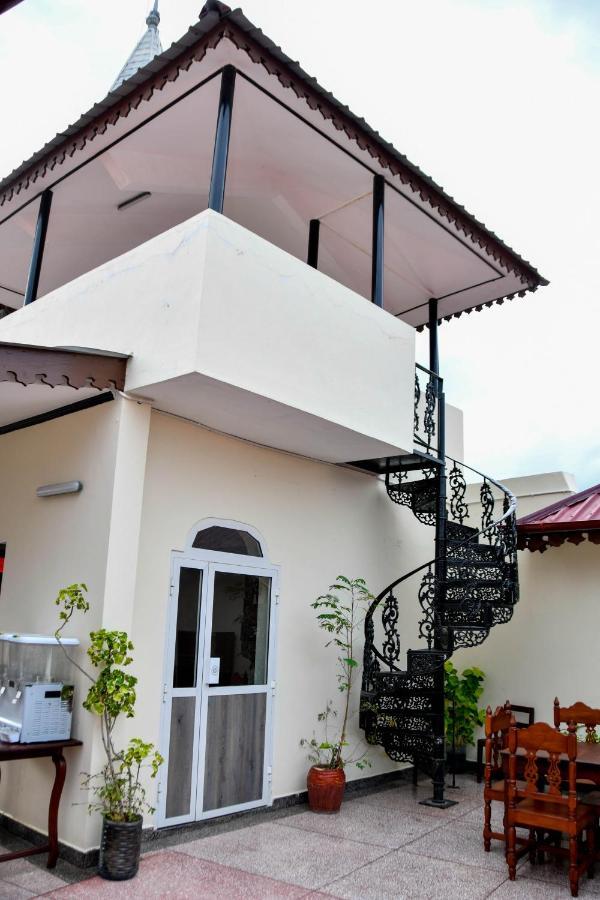 Minara Miwili - Forodhani Park Zanzibar Exterior photo